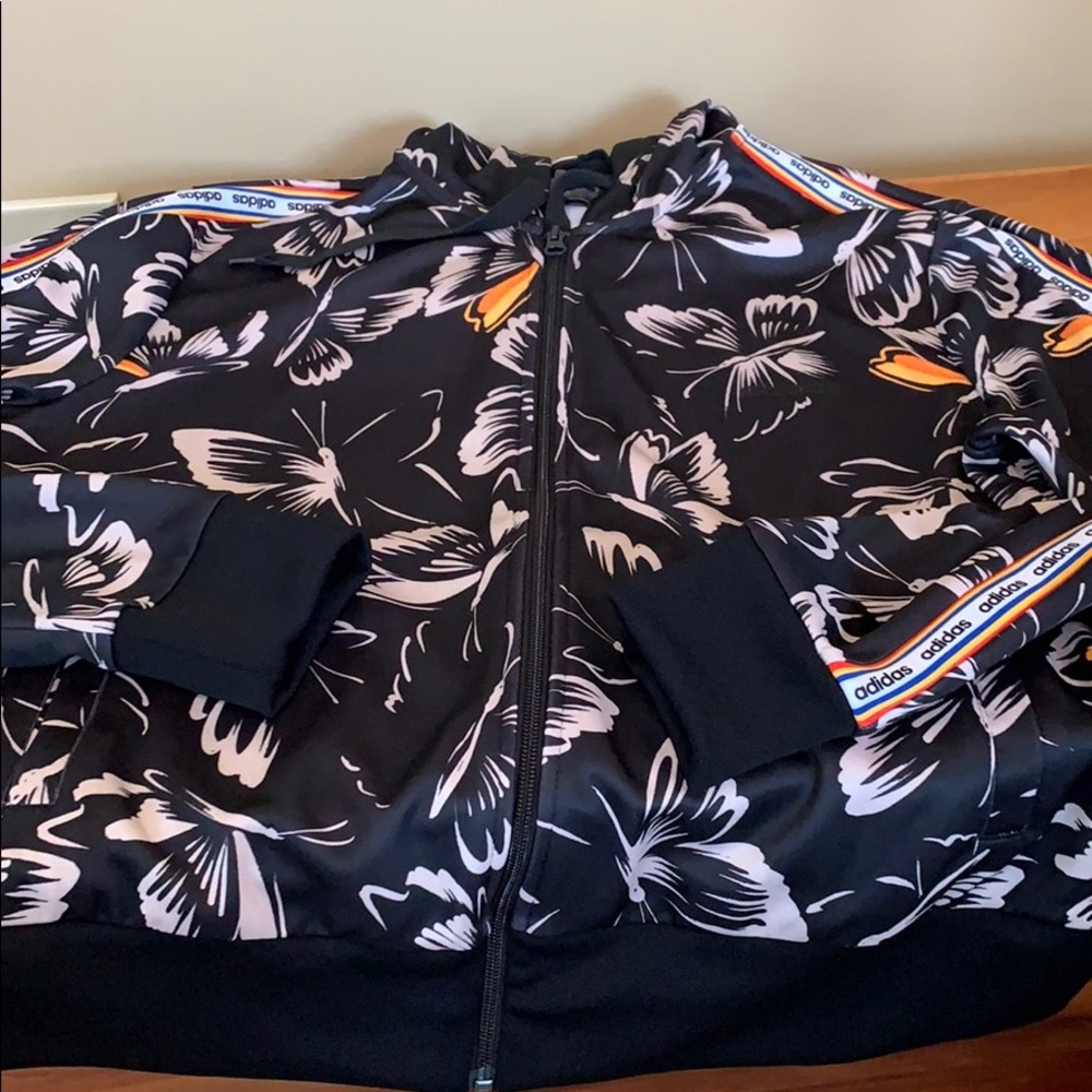 SOLD 🦋🦋🌻🌻